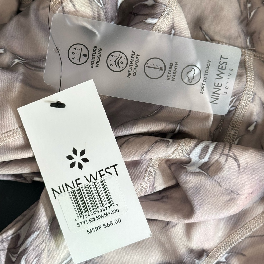 NWT Nine West Beige and White Activewear Leggings - Picture 3 of 4